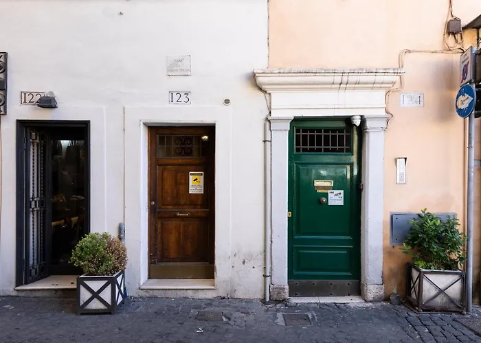 Sonder — Piazza Coronari Roma